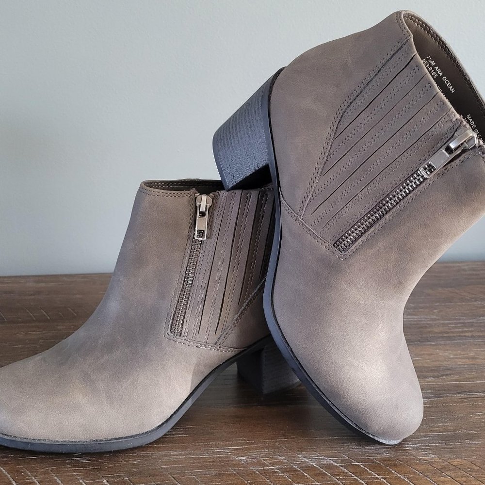 A.N.A. Ocean Charcoal Block Heel 7.5 Booties